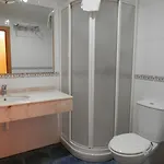 Готель Dona Maria Хіхон