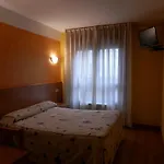 Готель Dona Maria Хіхон