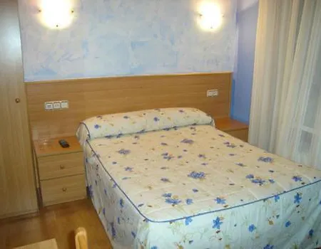 Dona Maria 2* Gijon