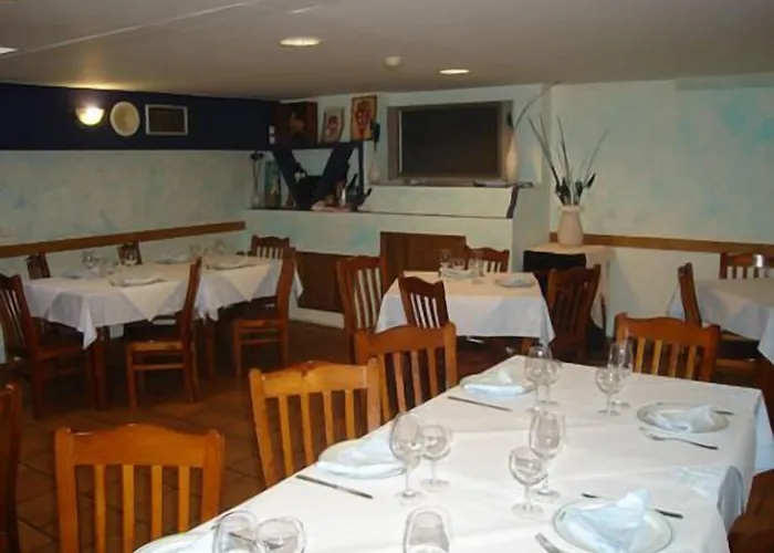 多纳玛丽亚酒店 2* 希洪